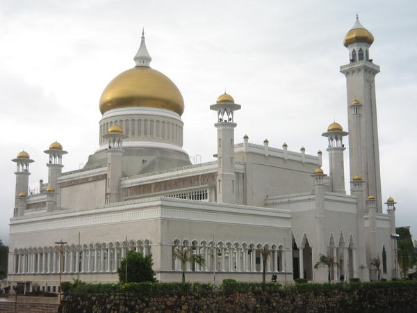 สุลต่านโอมาอลี Sultan Omar Ali Saifuddien Mosque บรูไน