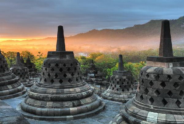 โบโรพุทโธ Borobudur อินโดนีเซีย