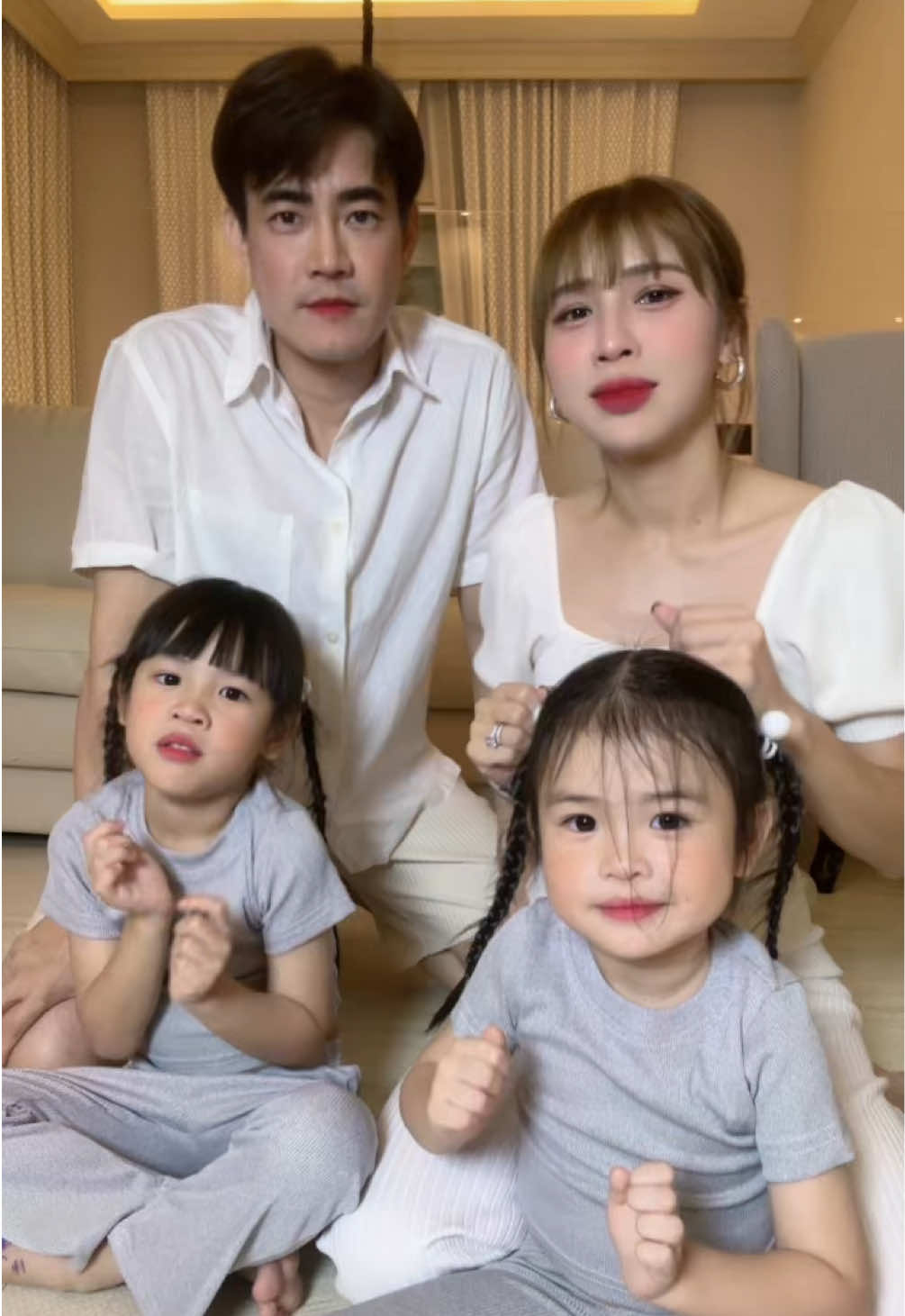 ⭐️ คนติดตามเยอะ อันดับ134 เพลงแบบนี้ลูกๆชอบมาก 5555 @พี่ฟลุค Central Clinic .... Appleminiberry แอปเปิ้ล ❤️ ผู้ติดตาม 0 คน ผลงาน 0 คลิป ได้หัวใจ ดวง เพลงแบบนี้ลูกๆชอบมาก 5555 @พี่ฟลุค Central Clinic ....