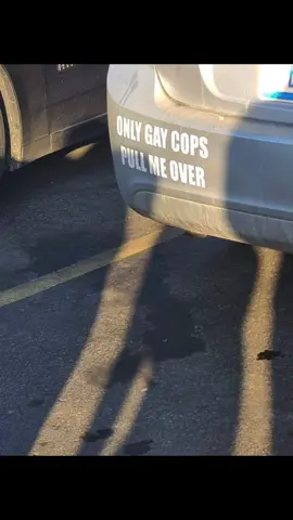 The cop took the bumper sticker too seriously 😂.......