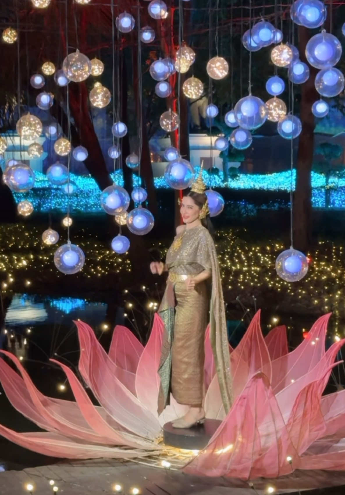 🦄Pinky Savika🦄 เทพีดอกบัวสงกรานต์นี้เจอกัน พิ้งกี้สาวิกา pinkysav....