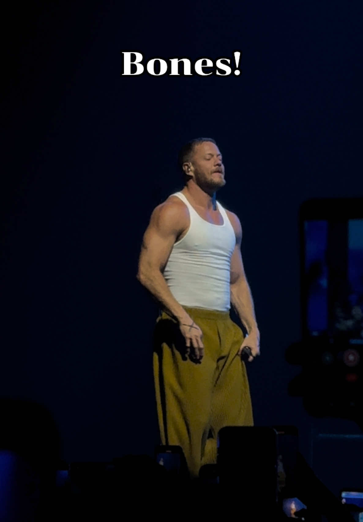 ⭐️ คนติดตามเยอะ อันดับ36 เดินสับรอบชุดราตรี1 คนที่เข้าใจจะเข้าใจ 🤣 LoomTour.... Gam Wichayanee ❤️ ผู้ติดตาม 0 คน ผลงาน 0 คลิป ได้หัวใจ ดวง เดินสับรอบชุดราตรี1 คนที่เข้าใจจะเข้าใจ 🤣 LoomTour....