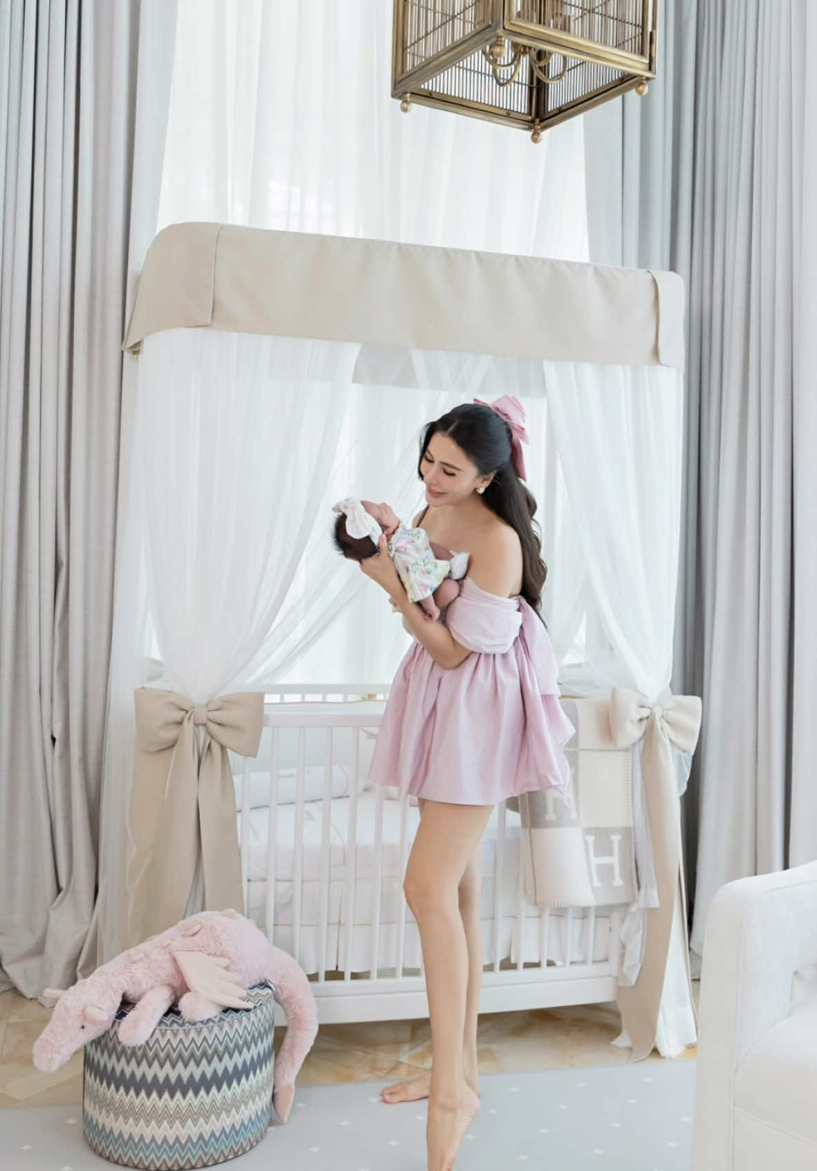 Sririta Jensen น้องเรเน่ทําให้โลกทั้งใบเป็นสีชมพูเเล้วค่ะ🩷  Sriri....